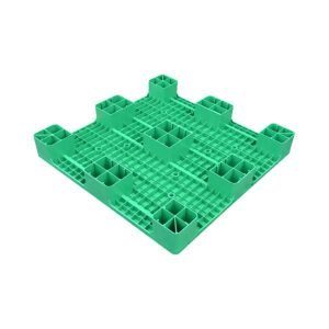 A green 9 Legs Flat Stackable Plastic Pallet, featuring a flat top and nine sturdy legs, ideal for stackable storage.