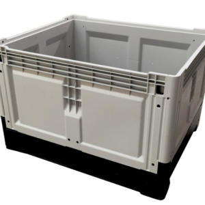 Solid collapsible plastic pallet crate with reinforced bottom and forklift access.
