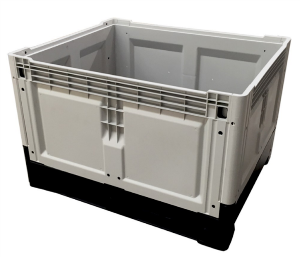 Solid collapsible plastic pallet crate with reinforced bottom and forklift access.
