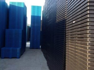 9 legs nestable export plastic pallet