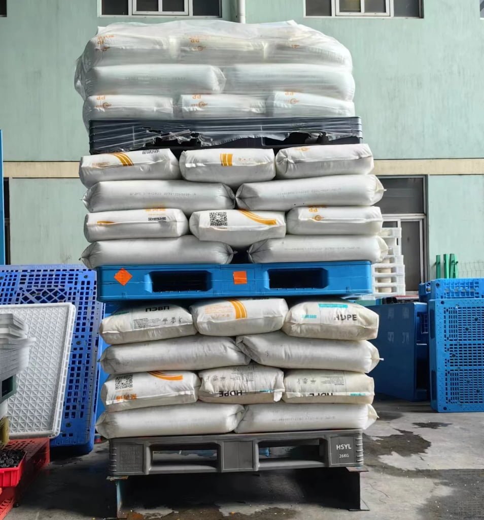Static load vs dynamic load on a plastic pallet
