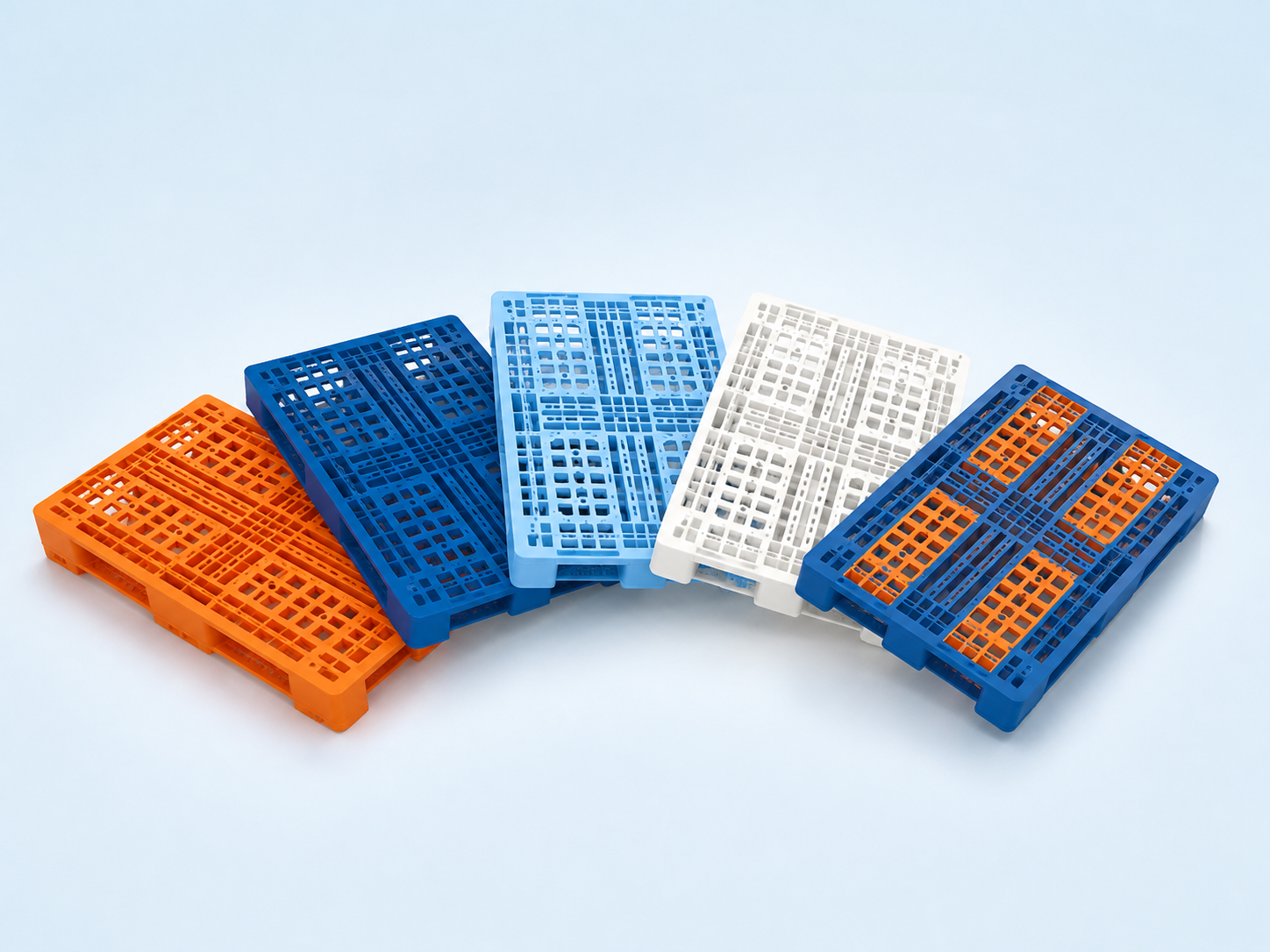 Plastic pallets produced in custom colors